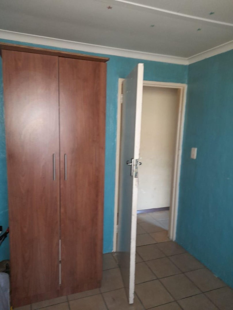  Bedroom Property for Sale in Portlands Western Cape
